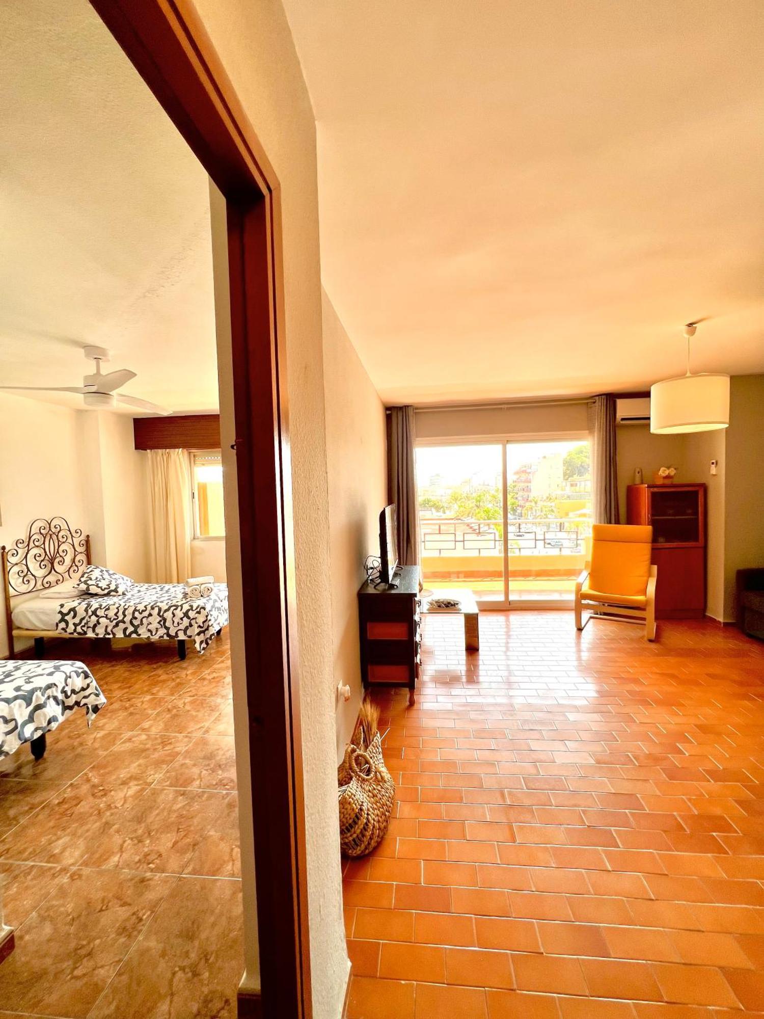 Torremolinos Carihuela Nucleo Cristal Apartman Kültér fotó